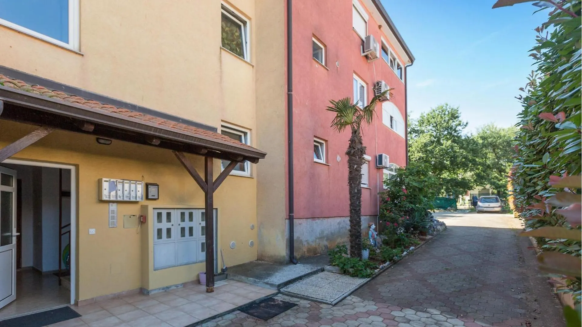 Cozy Apartment In Karigador With Kitchen 0*,